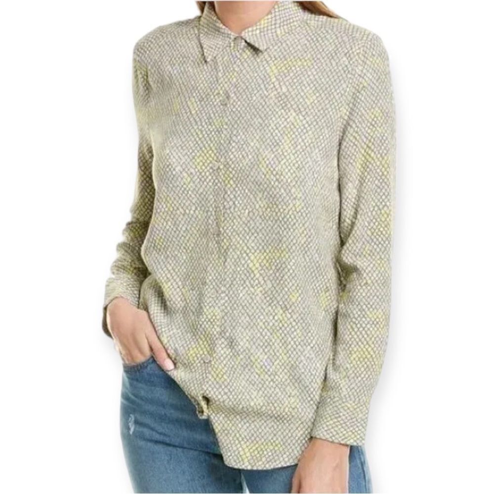 Equipment Femme Grey/Yellow Animal Printed Button-Up Blouse Size Large